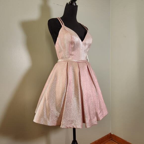 SHERRI HILL Pink Metallic Pleated Dress, Size 4 - Picture 6 of 14